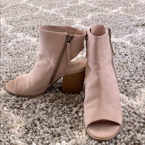 Suede Nude Block Heel Shoes